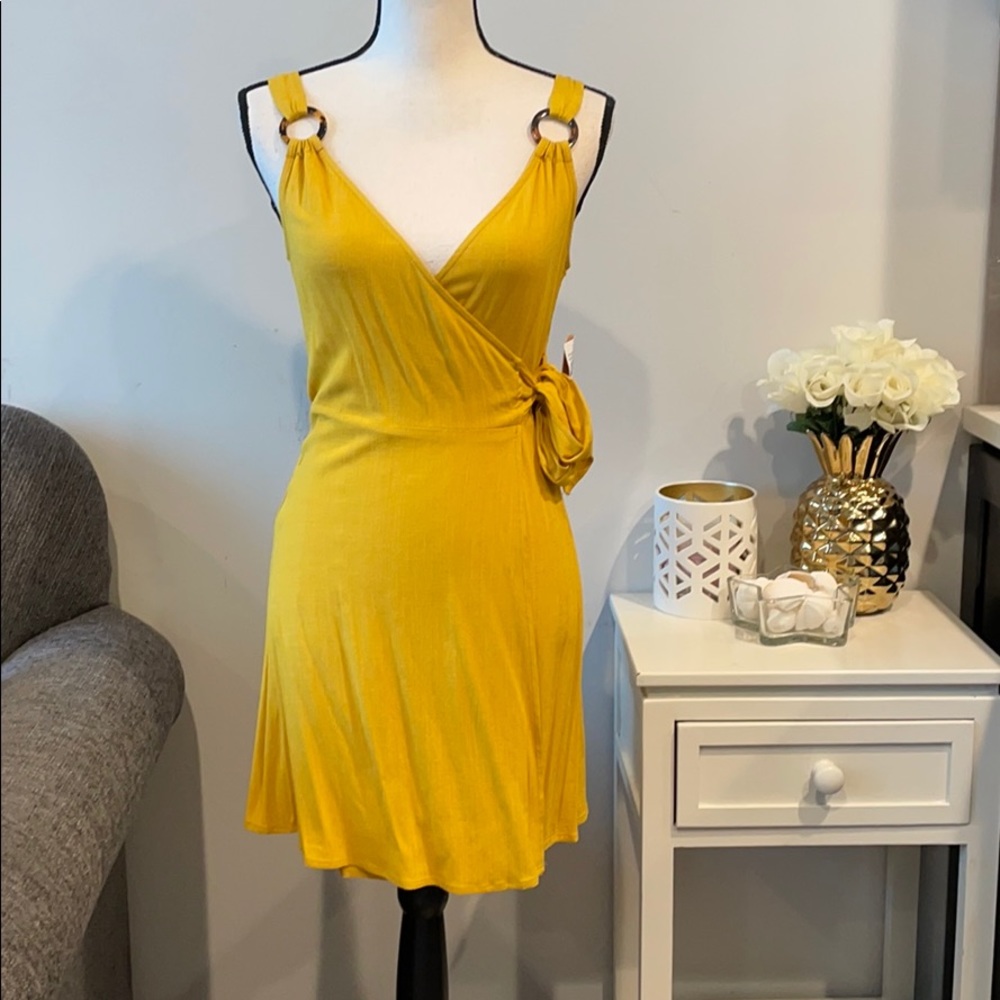 Gianni Bini Yellow Sleeveless Side Tie Dress XS